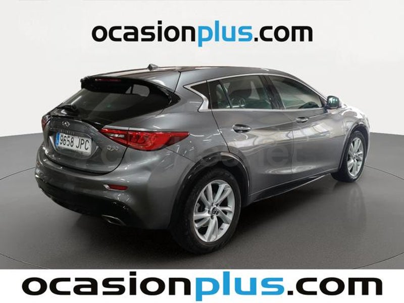 Infiniti Q30 2016 — photo 4
