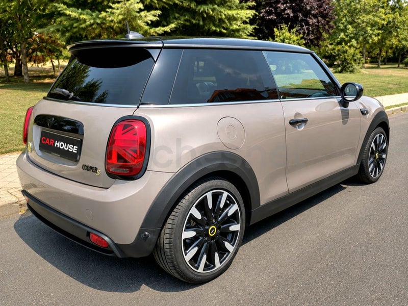 Mini Mini 2022 — photo 2
