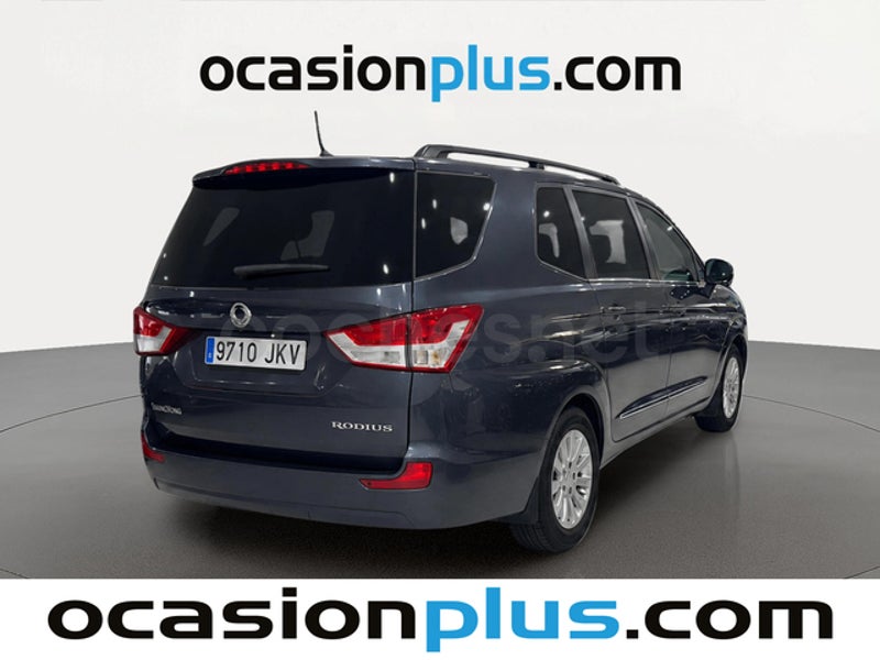Ssangyong Rodius 2015 — photo 4