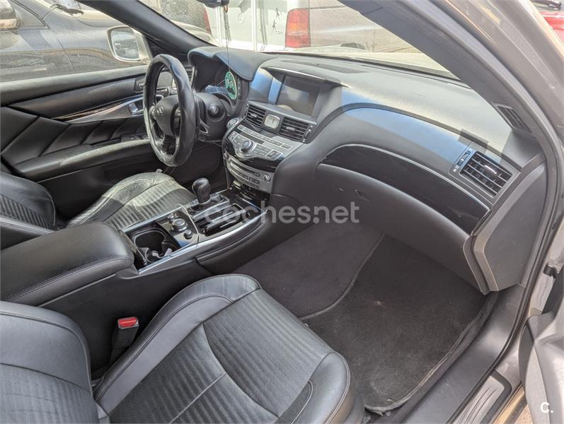 Infiniti M 2013 — photo 2