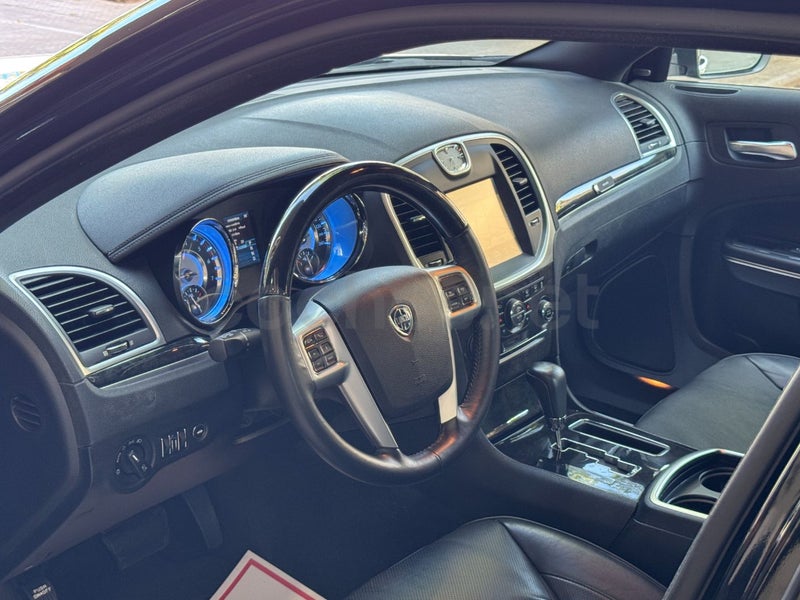 Lancia Thema 2013 — photo 2