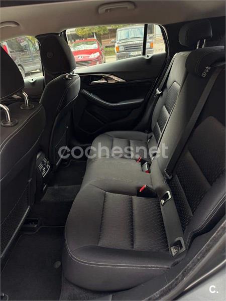 Infiniti Q30 2016 — photo 5