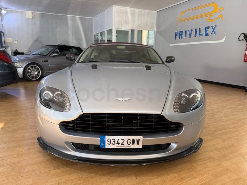 Aston Martin Vantage V8 2009 — photo 2