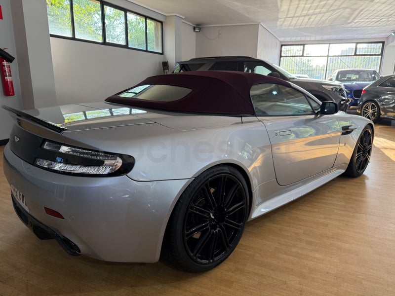 Aston Martin Vantage V8 2009 — photo 3