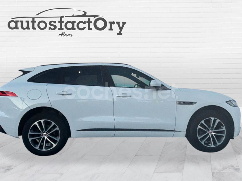 Jaguar F-pace 2016 — photo 7