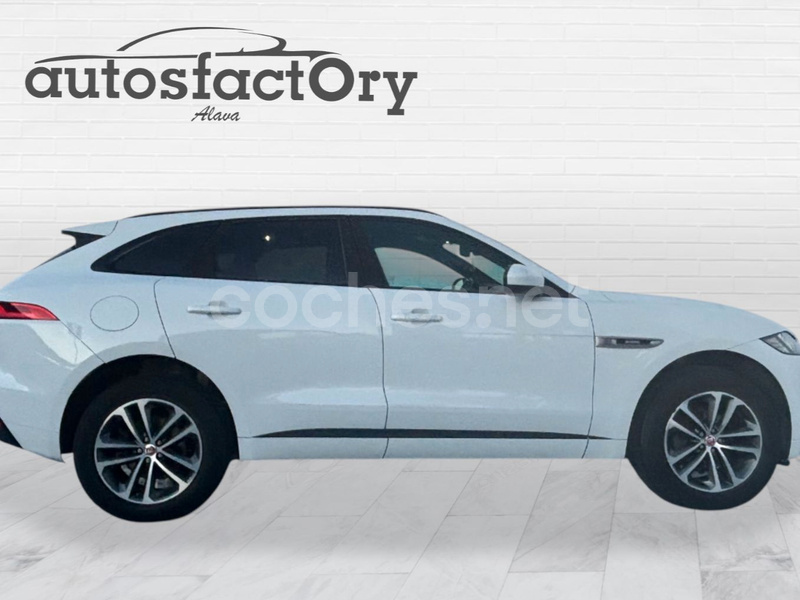 Jaguar F-pace 2016 — photo 8