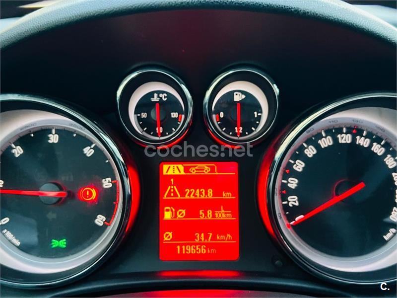 Opel Astra 2015 — photo 6