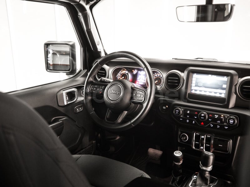 Jeep Wrangler Unlimited 2019 — photo 6