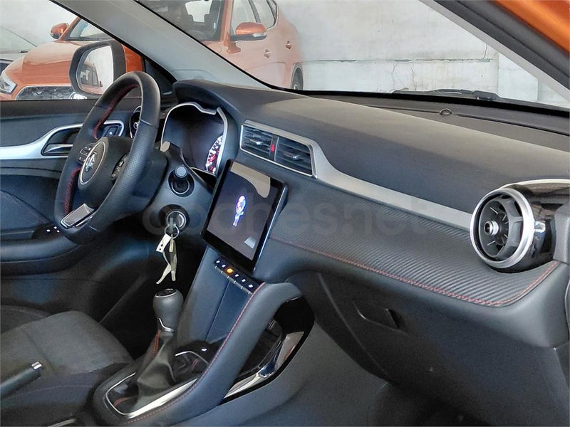 Mg Zs 2025 — photo 4