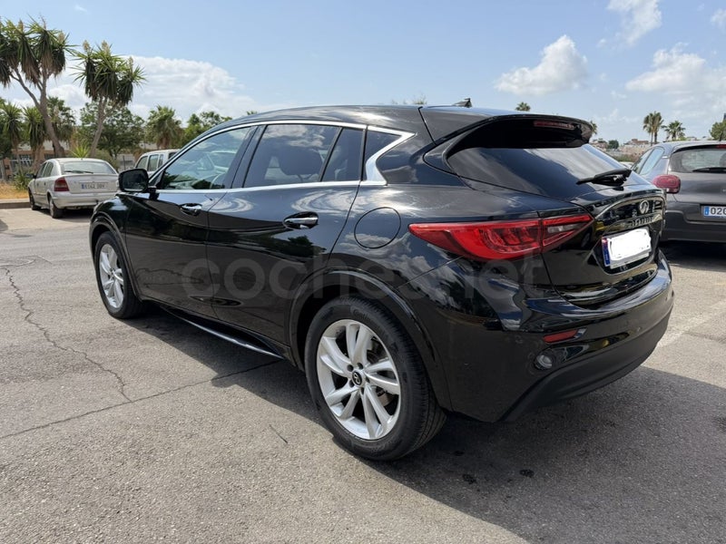 Infiniti Q30 2017 — photo 8