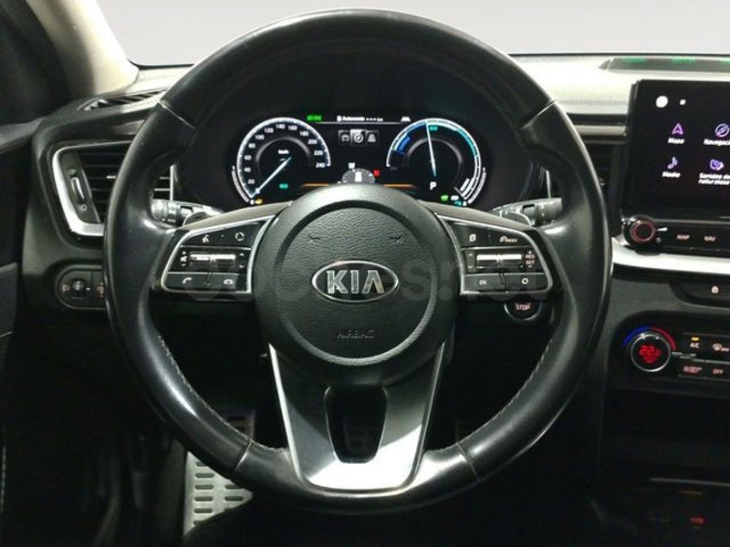 Kia Xceed 2021 — photo 8