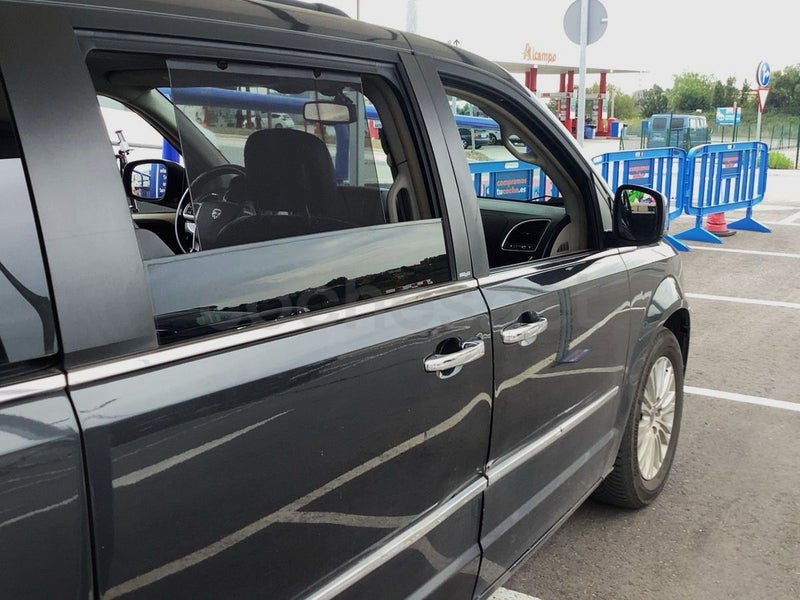 Lancia Voyager 3.6 V6 Gold 2013 — photo 6