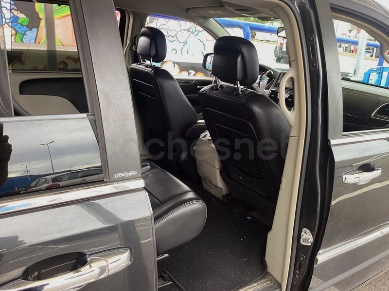 Lancia Voyager 3.6 V6 Gold 2013 — photo 7
