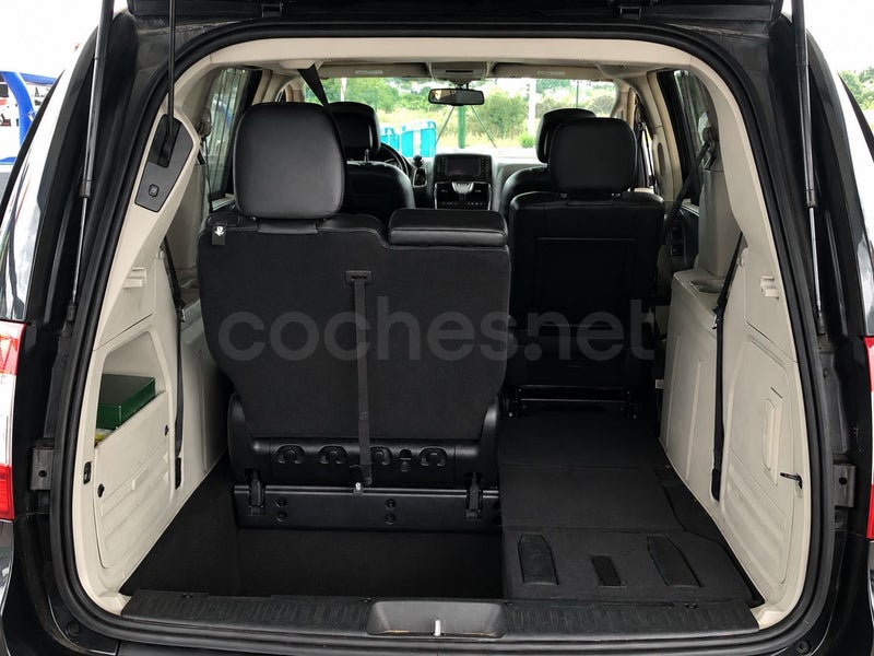Lancia Voyager 3.6 V6 Gold 2013 — photo 8