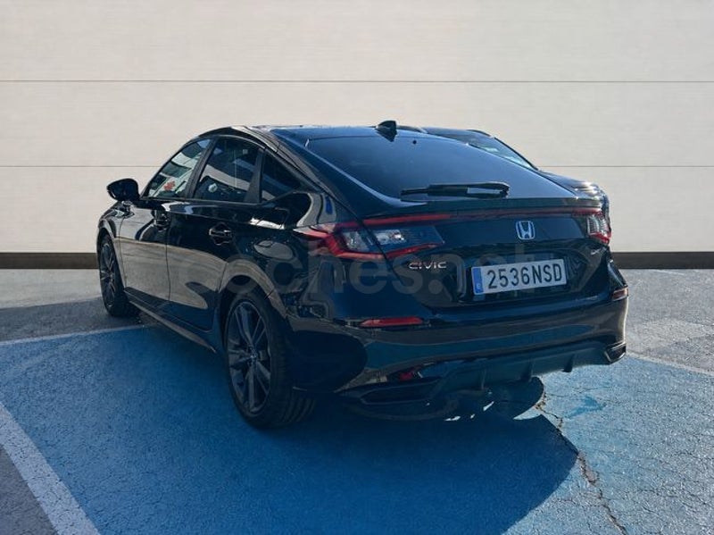 Honda Civic 2026 — photo 2