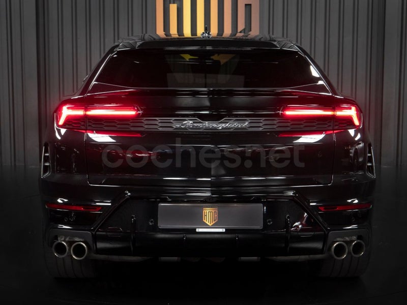 Lamborghini Urus 2026 — photo 6