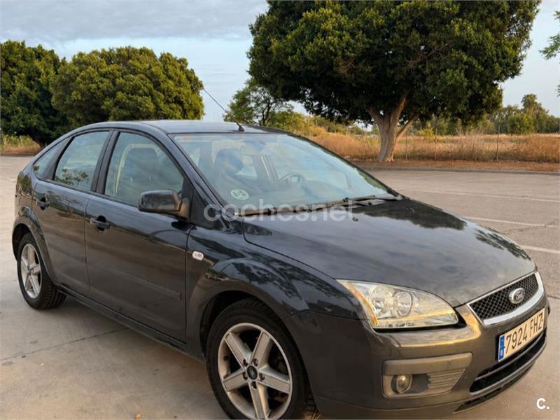 Ford Focus 2006 — photo 3