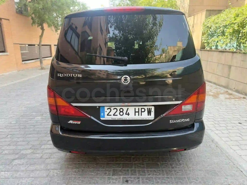 Ssangyong Rodius 2013 — photo 5