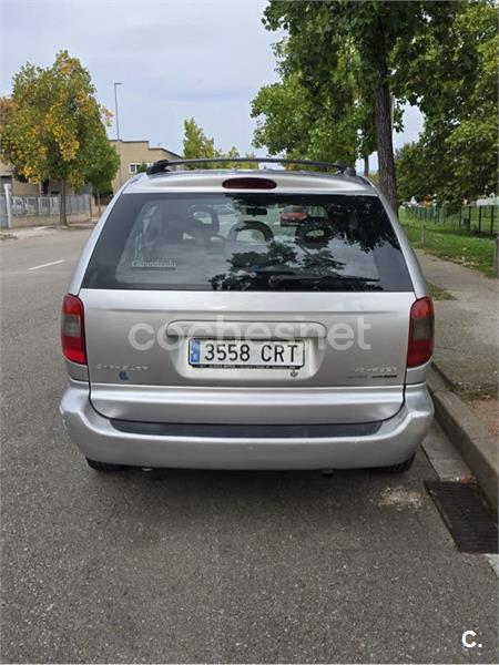 Chrysler Grand Voyager 2004 — photo 2