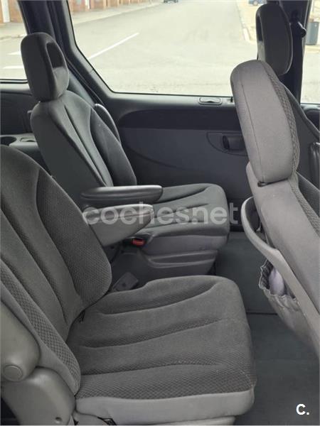 Chrysler Grand Voyager 2004 — photo 6