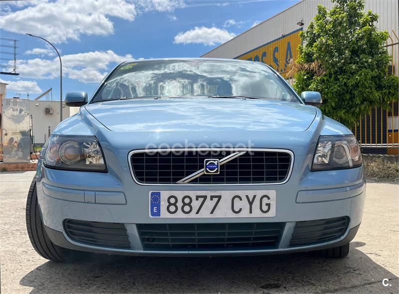 Volvo S40 2004 — photo 3