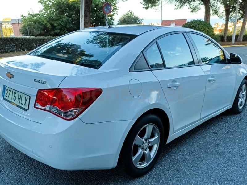 Chevrolet Cruze 2012 — photo 8