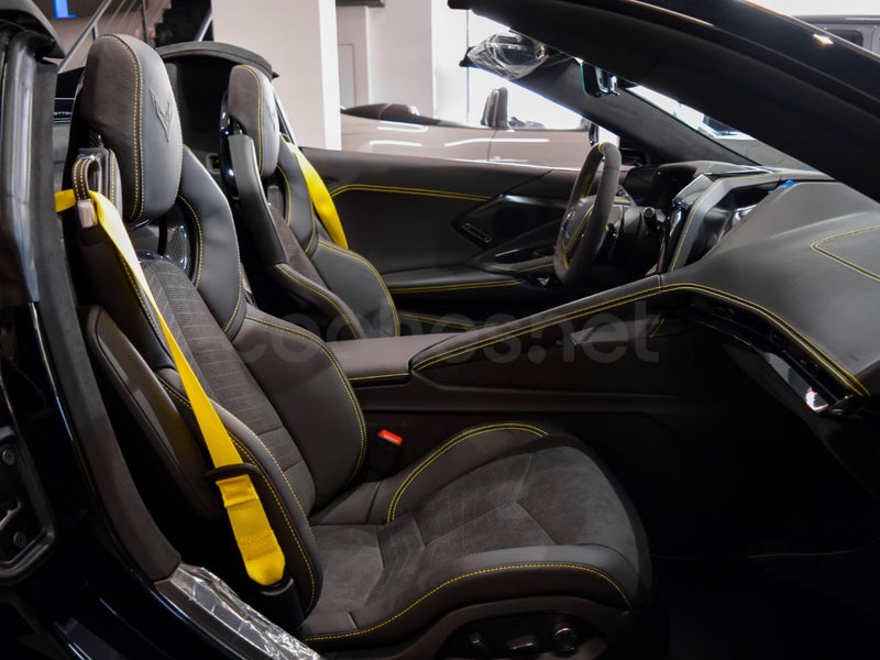 Chevrolet Corvette Stingray 6.2 V8 Convertible 2026 — photo 8