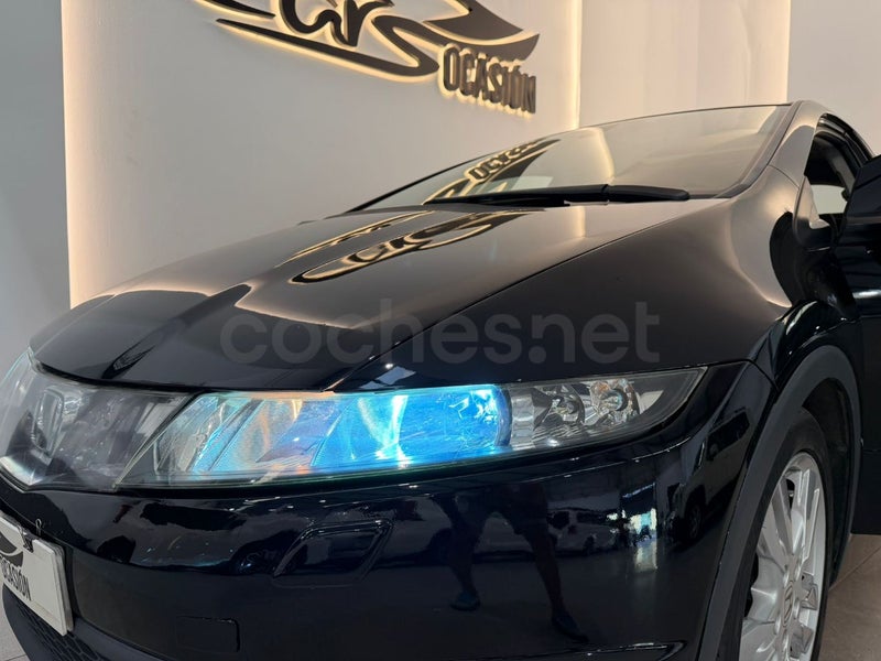 Honda Civic 2010 — photo 3