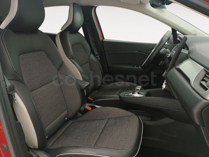 Renault Captur 2021 — photo 8