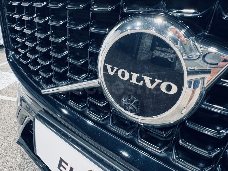 Volvo Xc60 2022 — photo 4