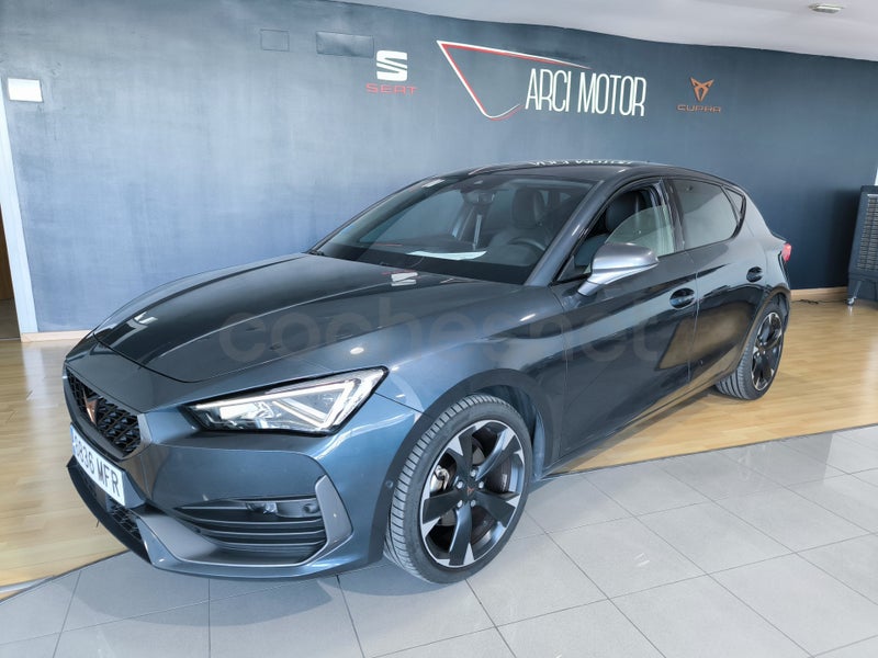 Cupra León 2023 — photo 2