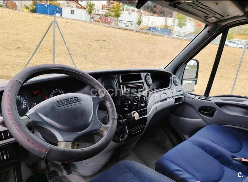 Iveco Daily 2002 — photo 6