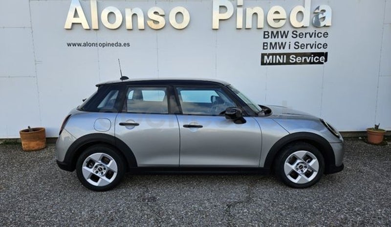 Mini Cooper 2025 — photo 6