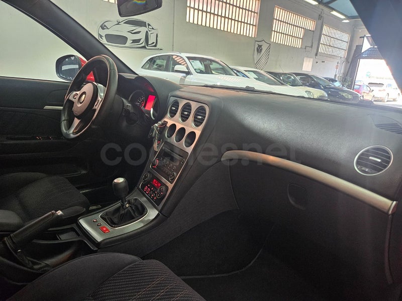 Alfa Romeo 159 2009 — photo 8