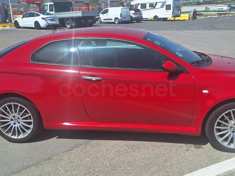Alfa Romeo Gt 2007 — photo 5