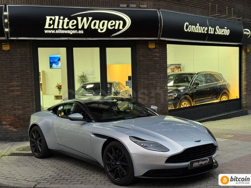 Aston Martin Db11 2022