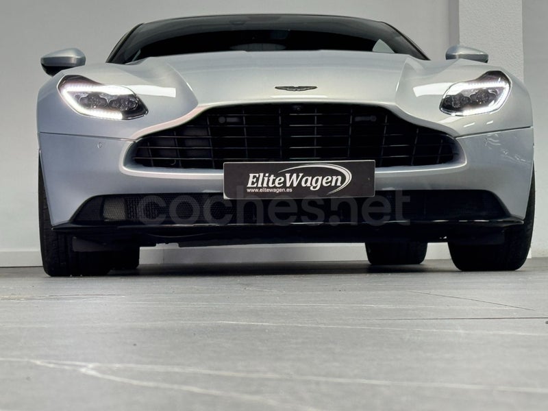 Aston Martin Db11 2022 — photo 7