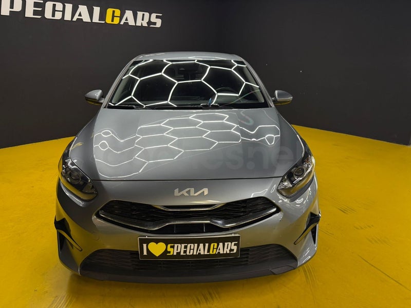 Kia Ceed 2022 — photo 4