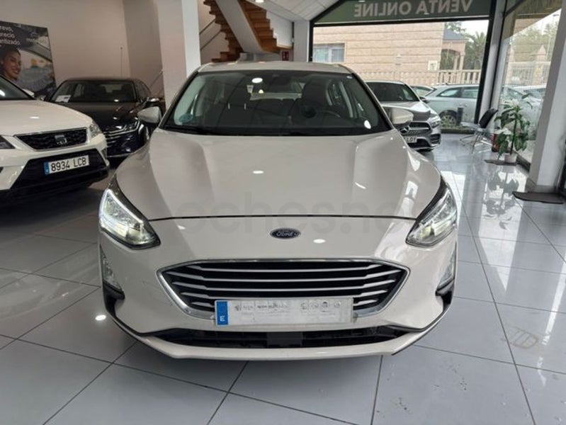 Ford Focus 2022 — photo 4