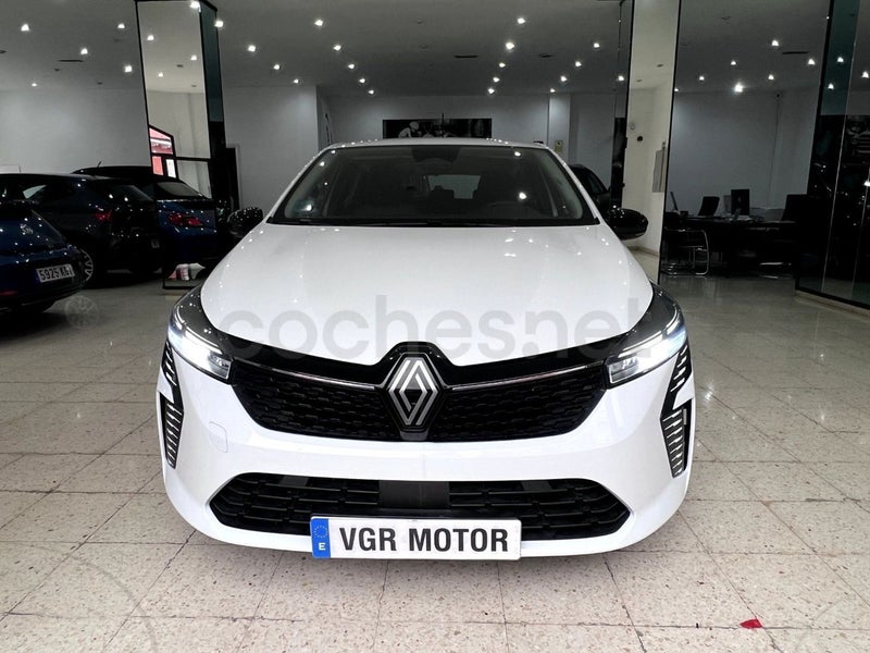 Renault Clio 2024 — photo 2