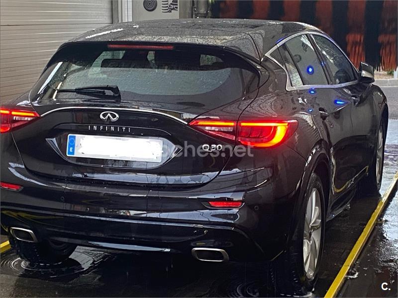 Infiniti Q30 2016 — photo 2