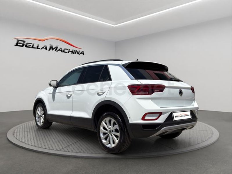 Volkswagen T-roc 2023 — photo 3