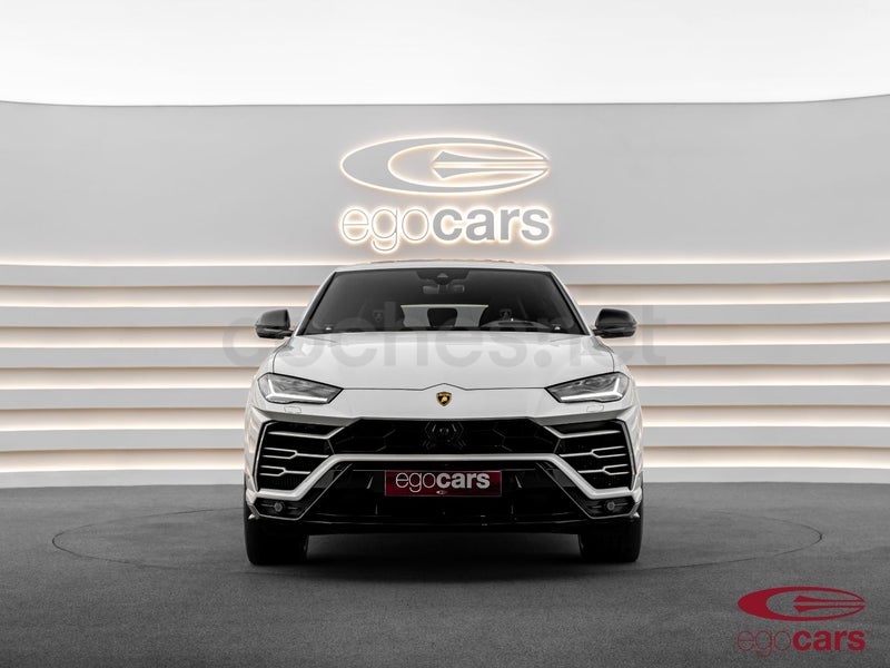 Lamborghini Urus 2021 — photo 2