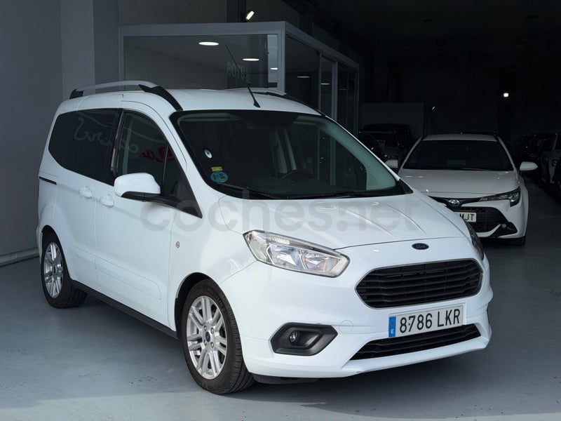 Ford Tourneo Courier 2020 — photo 2