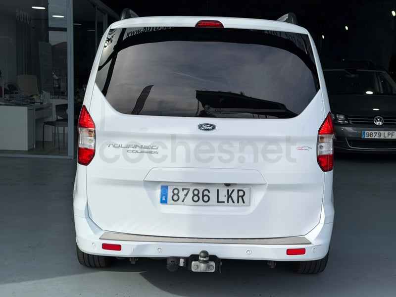 Ford Tourneo Courier 2020 — photo 6