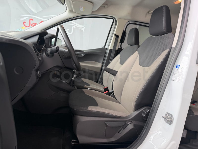 Ford Tourneo Courier 2020 — photo 7