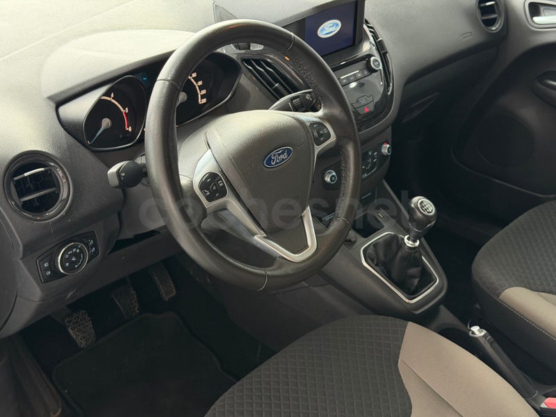 Ford Tourneo Courier 2020 — photo 8