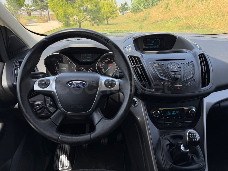 Ford Kuga 2015 — photo 5