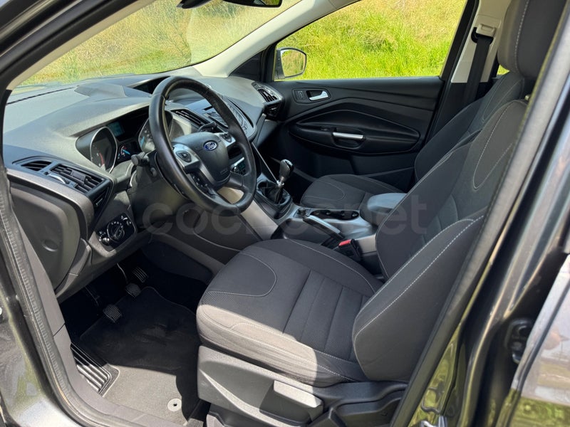 Ford Kuga 2015 — photo 6