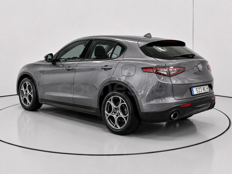 Alfa Romeo Stelvio 2023 — photo 5